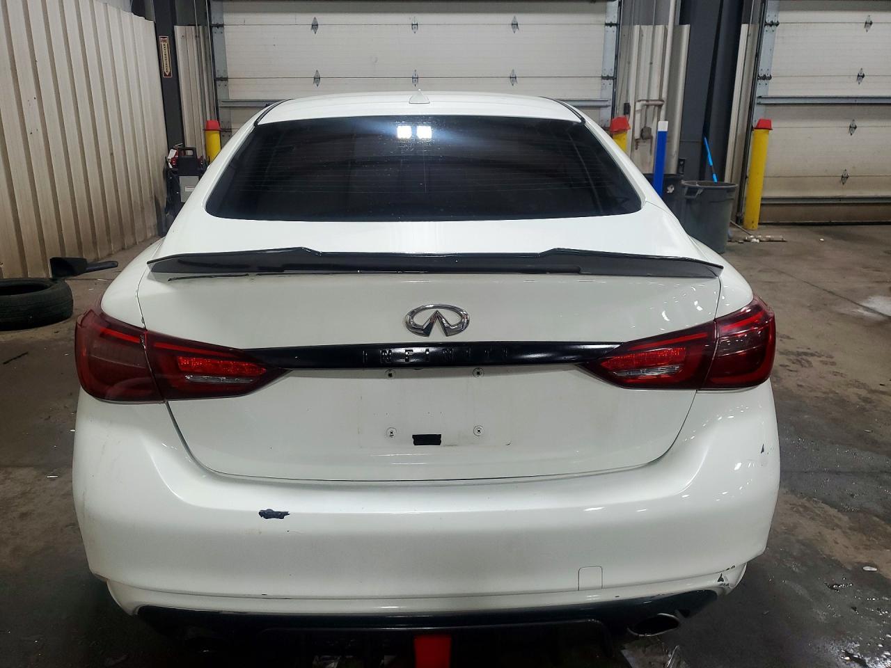 2018 Infiniti Q50 3.0T Luxe - Фото 6