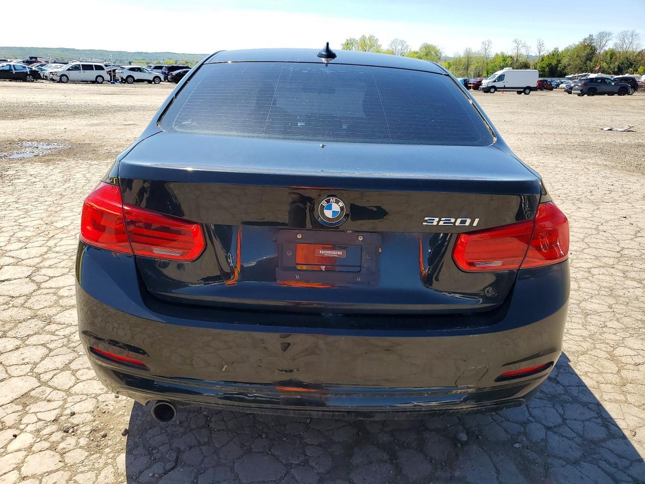 2018 BMW 320 I - Image 6