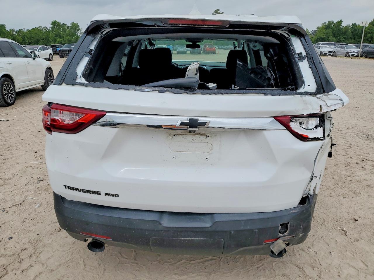 2020 Chevrolet Traverse Ls - Фото 6