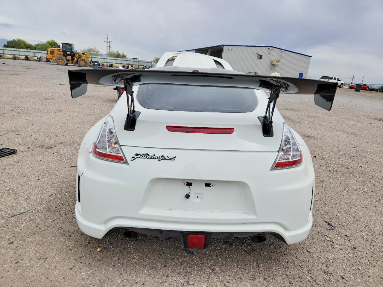 2017 Nissan 370Z Sport - Фото 6
