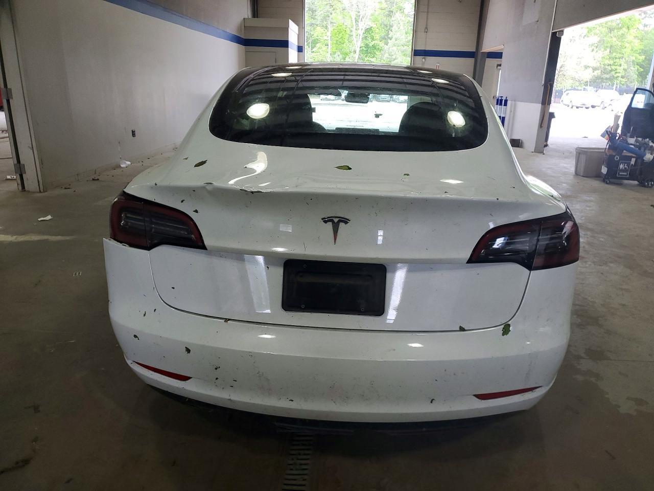 2023 Tesla Model 3 - Image 6