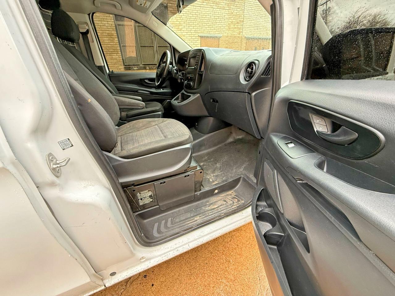2017 Mercedes Benz Metris - Image 5