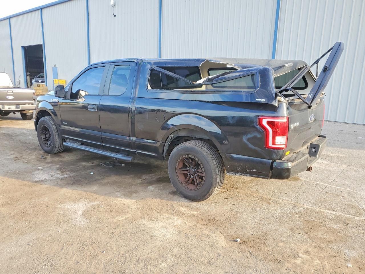2015 Ford F150 Super Cab - Image 2