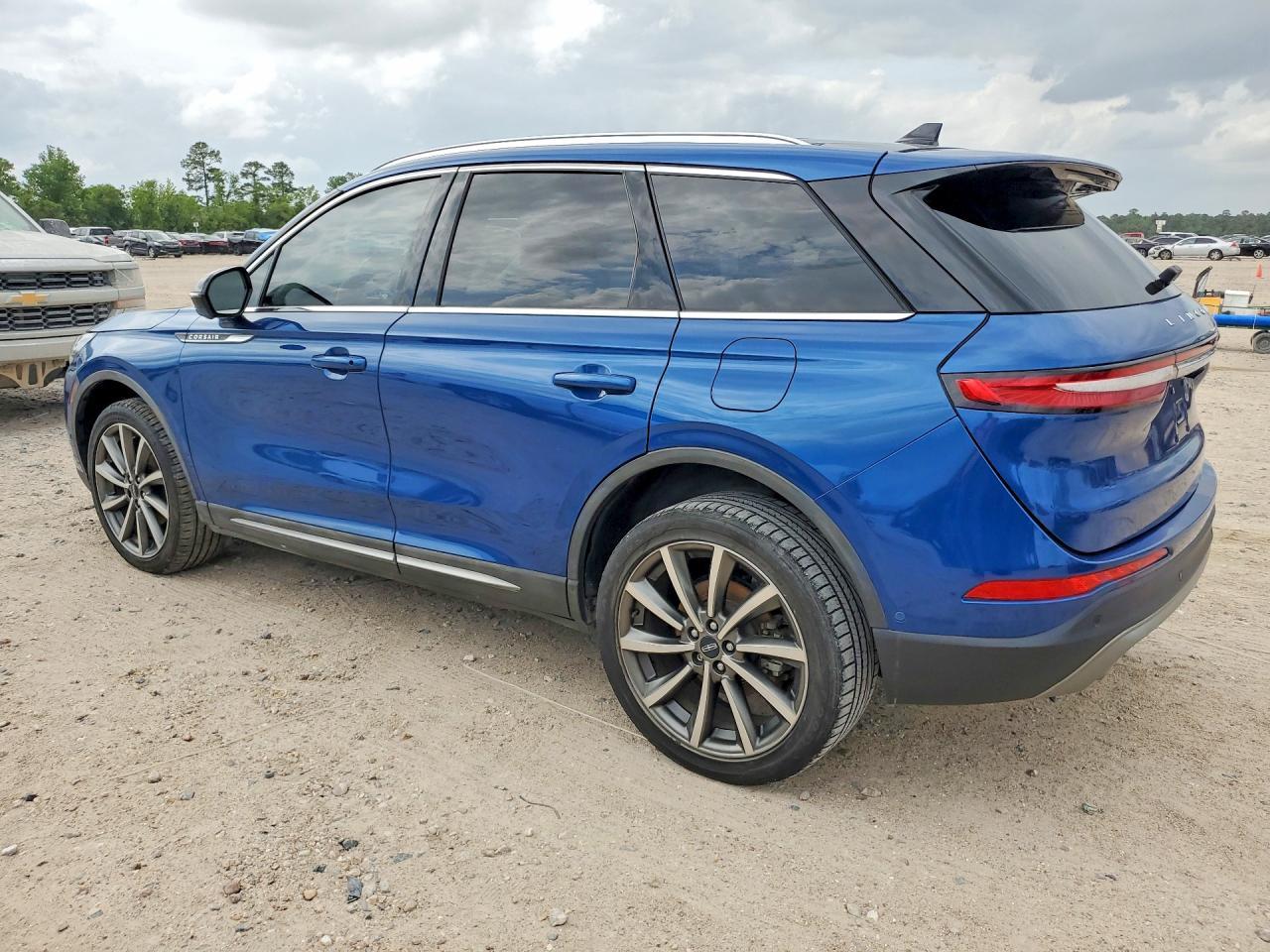 2020 Lincoln Corsair Reserve - Image 2