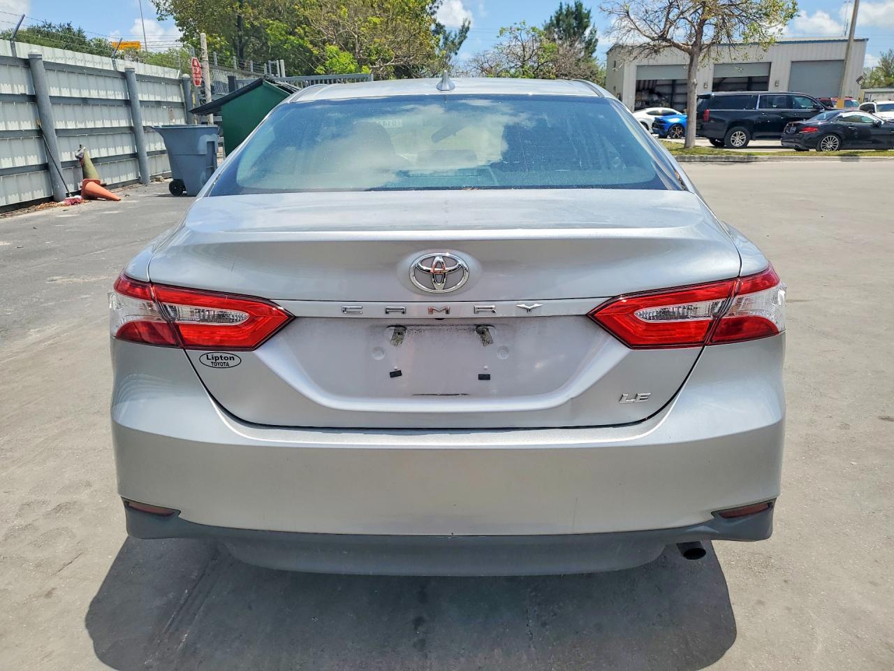 2020 Toyota Camry Le - Image 6
