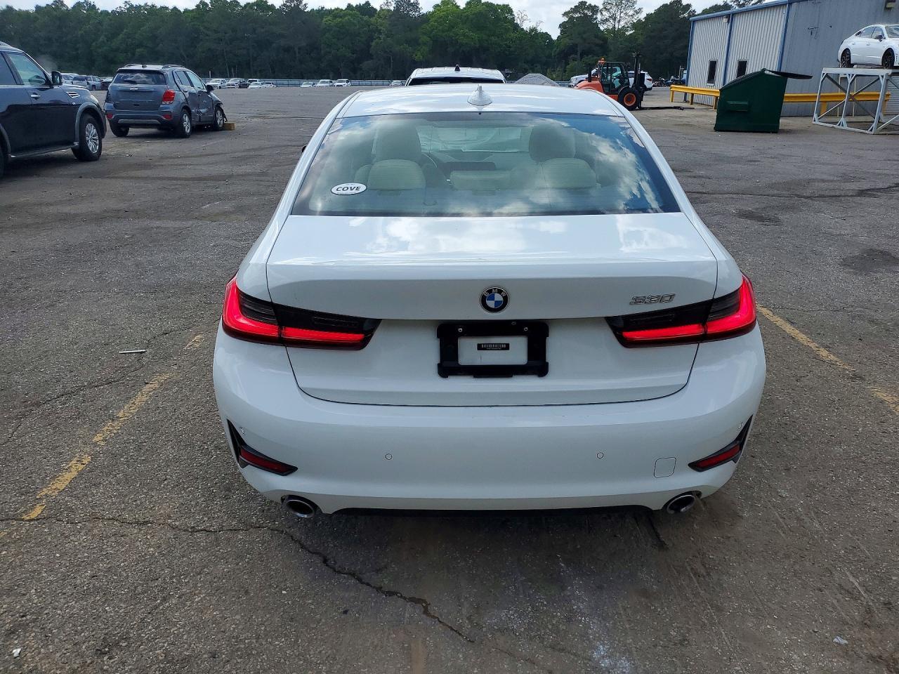 2021 BMW 330I - Фото 6