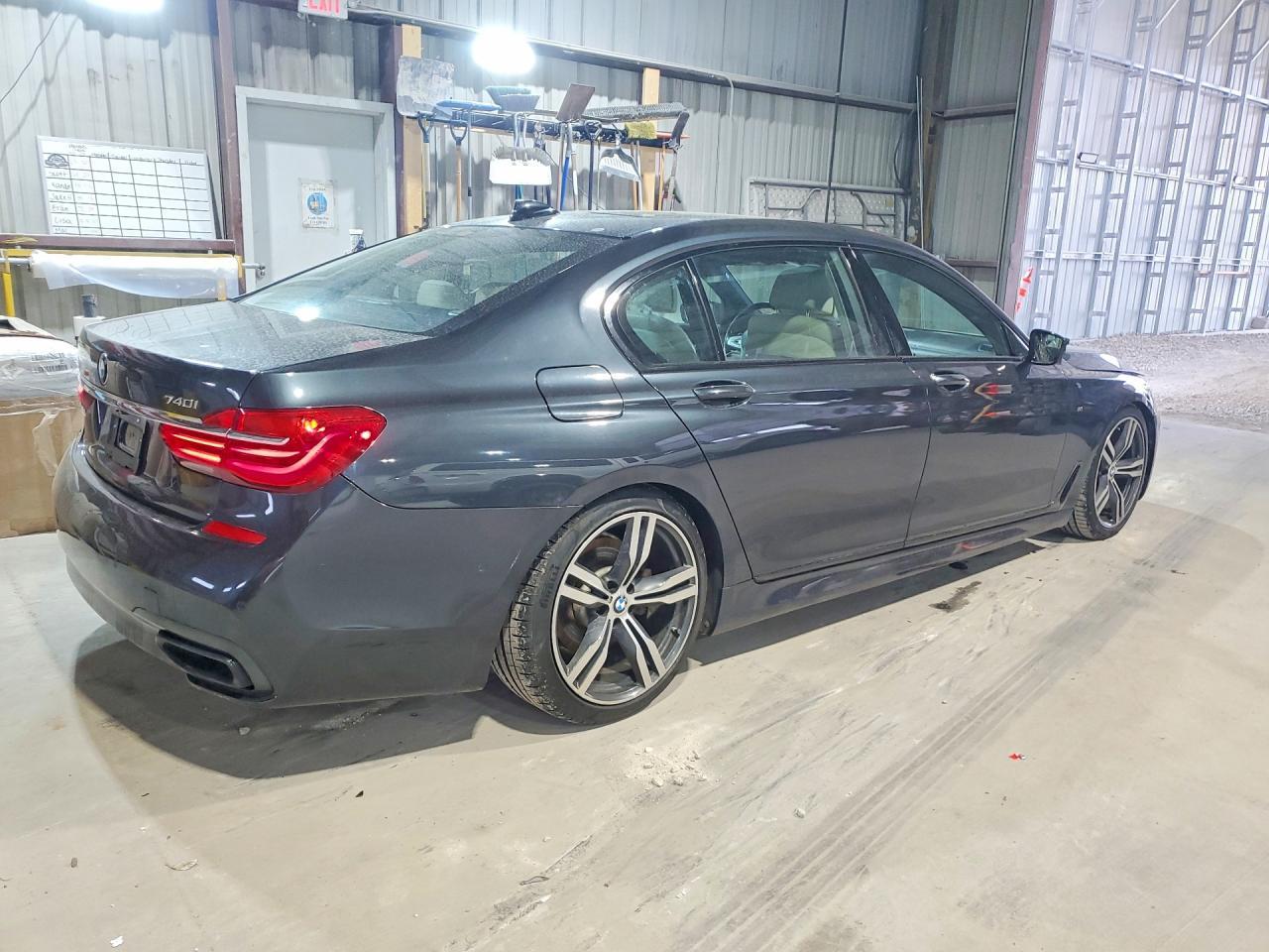 2019 BMW 740 I - Фото 3