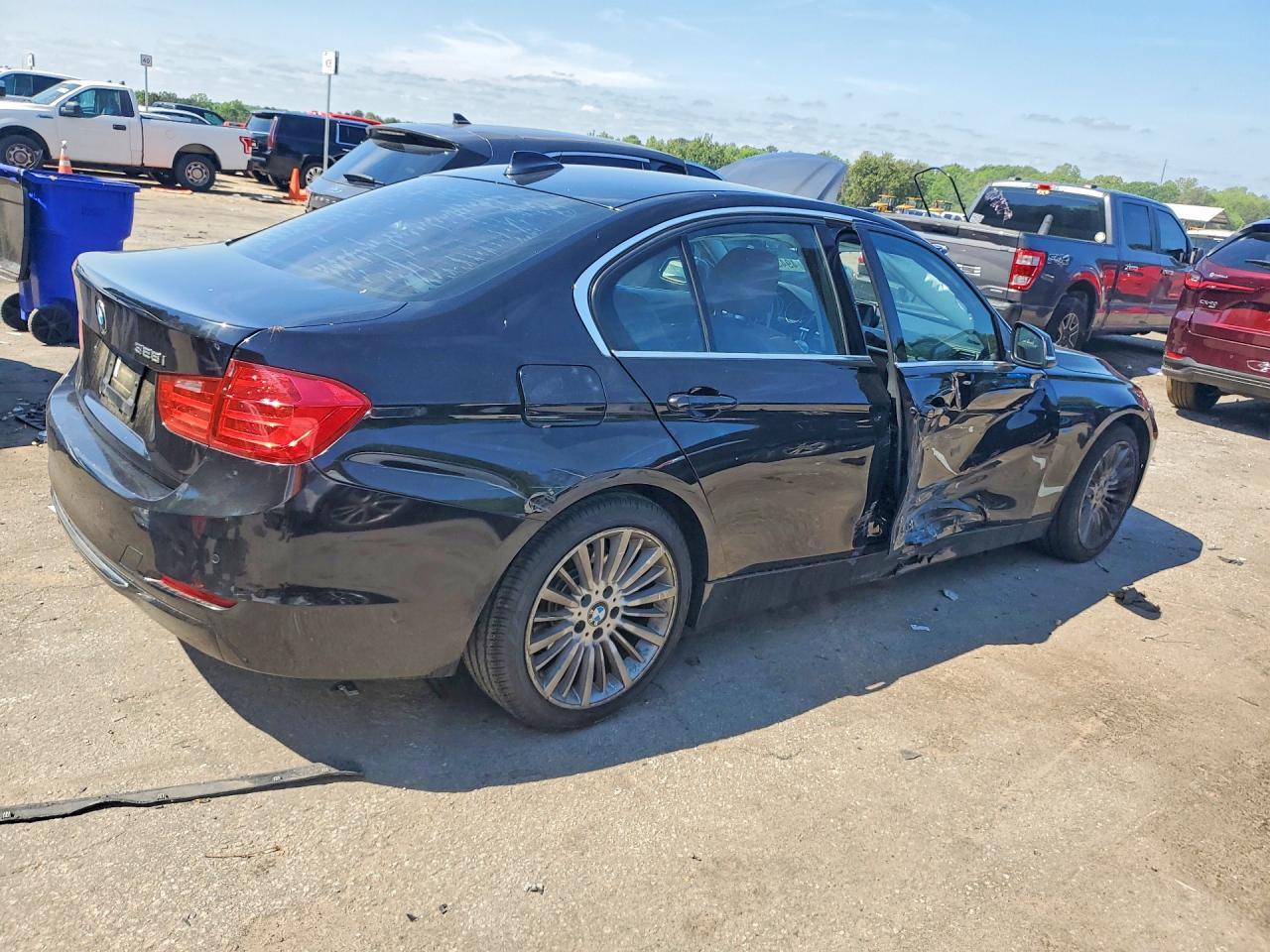2014 BMW 328 I - Image 3