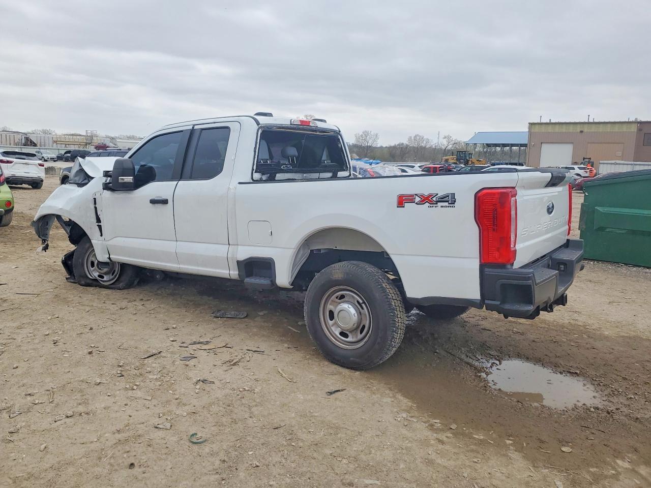 2024 Ford F250 Super Duty - Фото 2