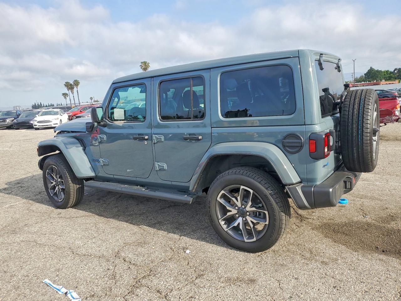 2024 Jeep Wrangler 4Xe - Image 2