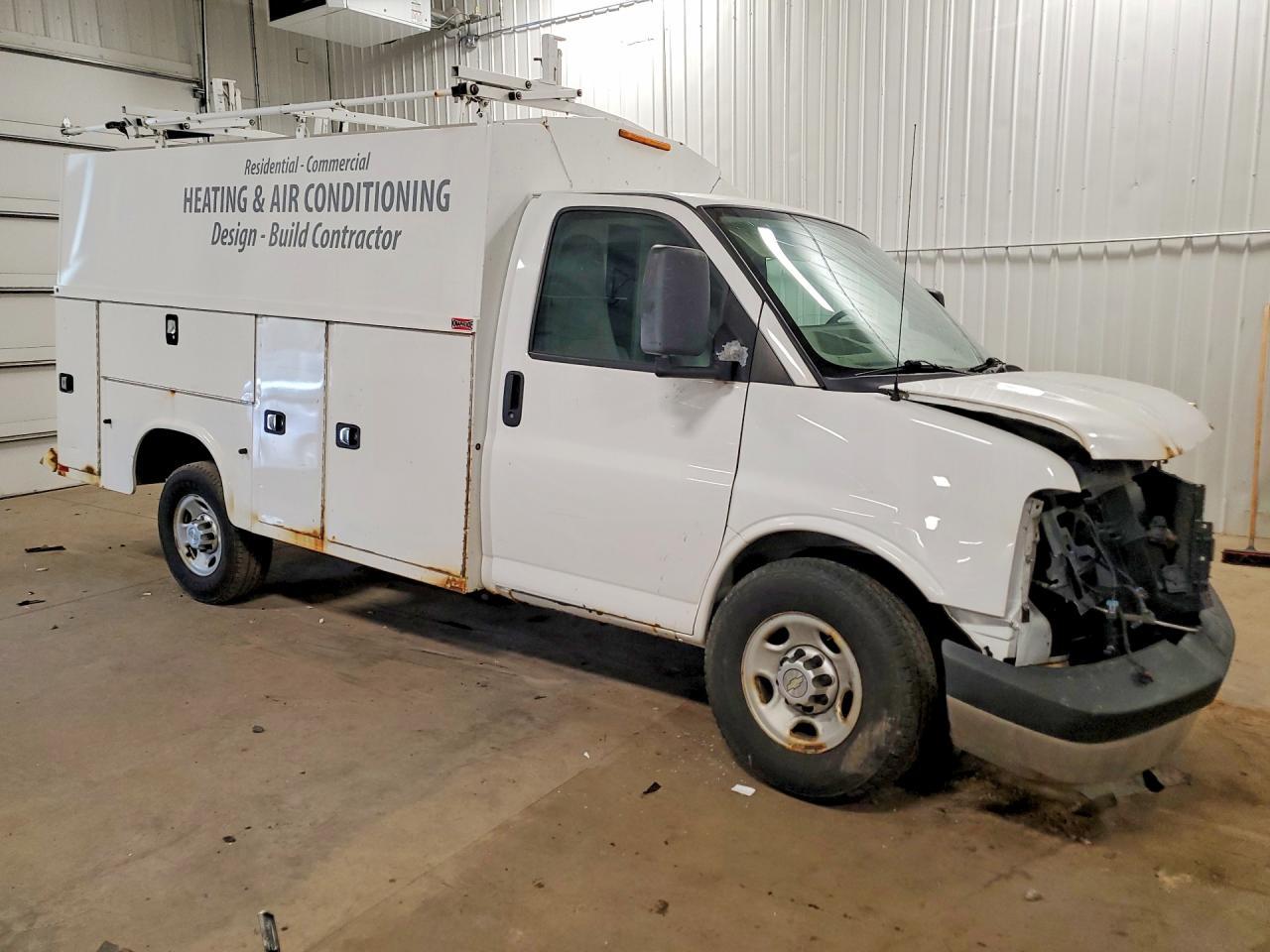 2014 Chevrolet Express G3500 - Фото 4