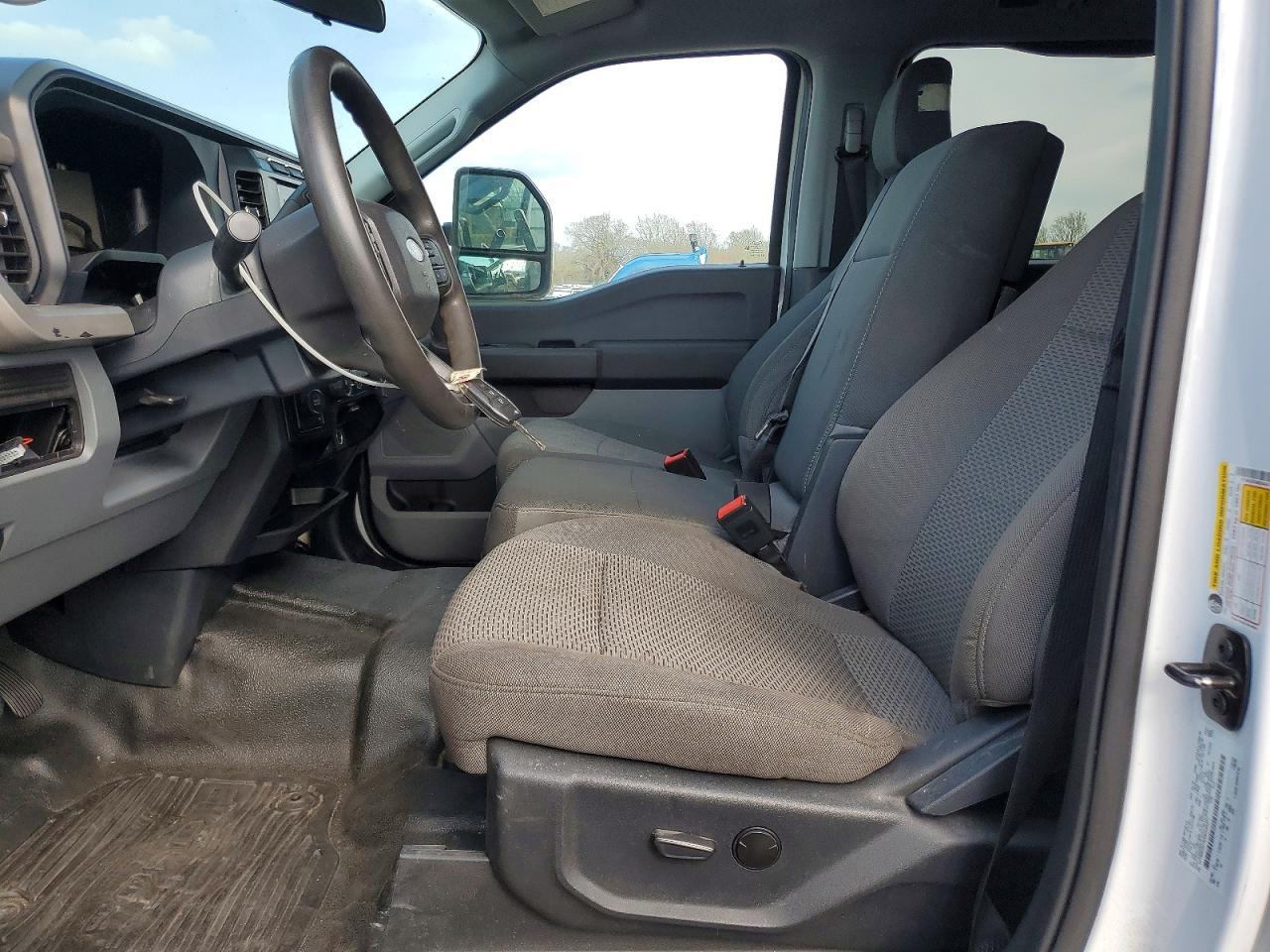 2024 Ford F350 Xl Drw 4Wd 6.7L V8 Tdsl Crew Cab - Фото 7