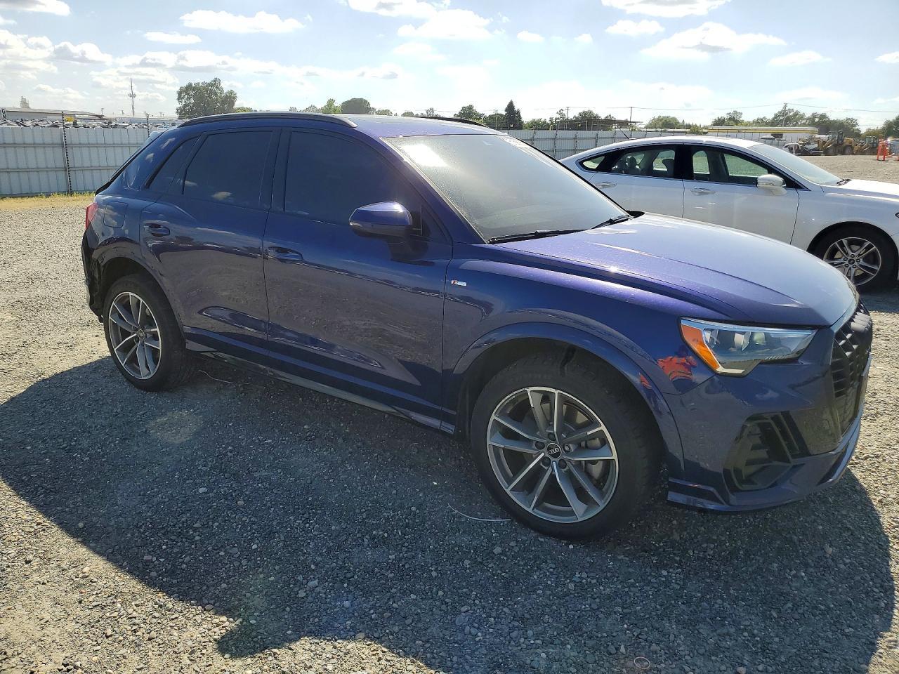 2022 Audi Q3 Premium S Line 45 - Фото 4
