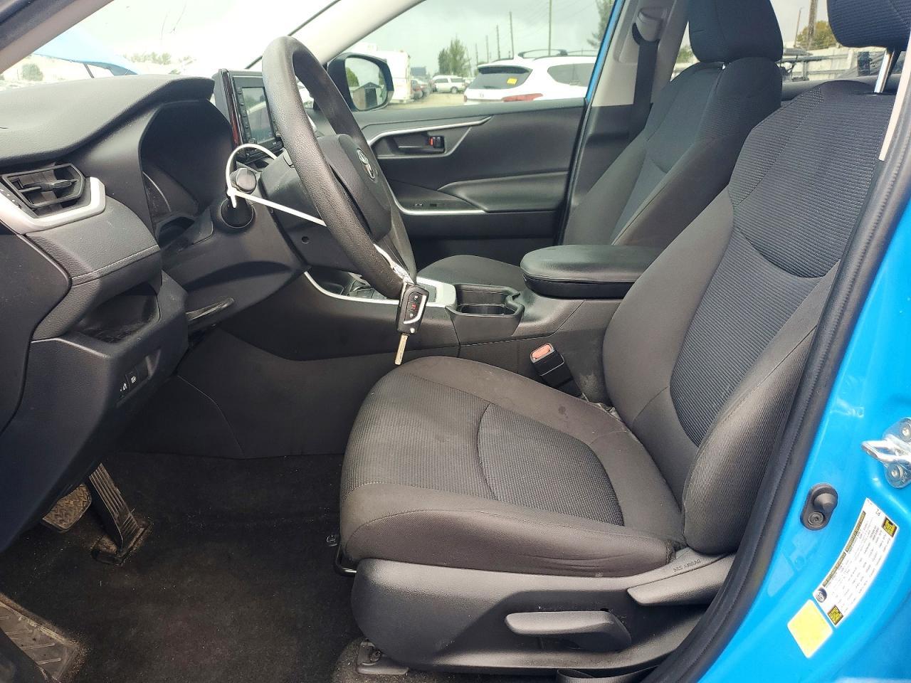 2020 Toyota Rav4 Le - Фото 7