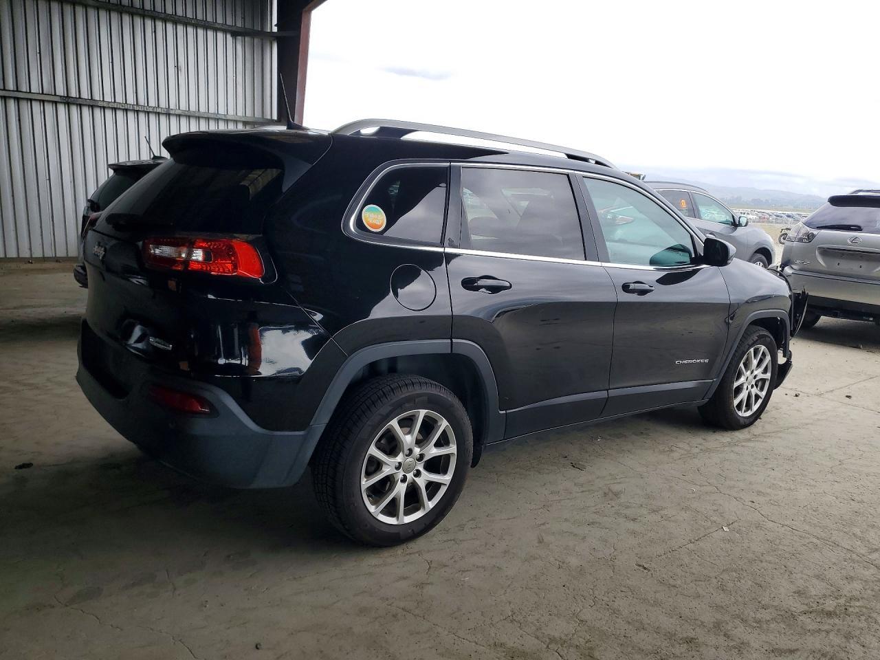 2017 Jeep Cherokee Latitude - Фото 3