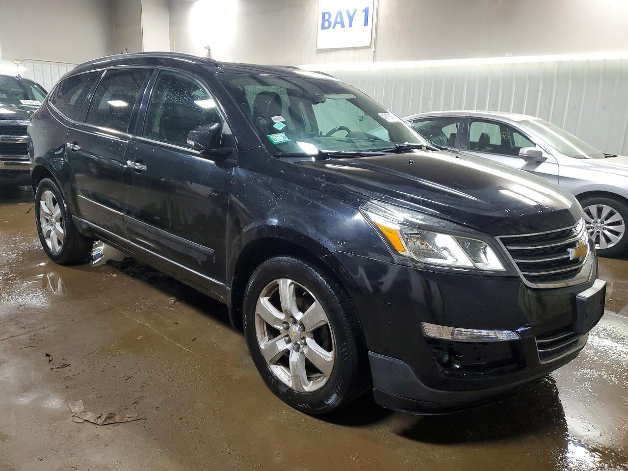 2017 Chevrolet Traverse Premier - Image 4