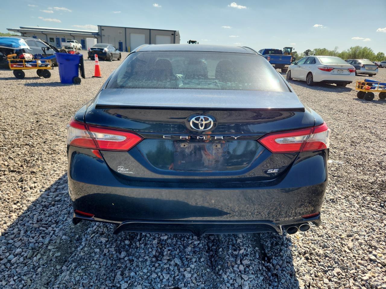 2018 Toyota Camry Se - Фото 6