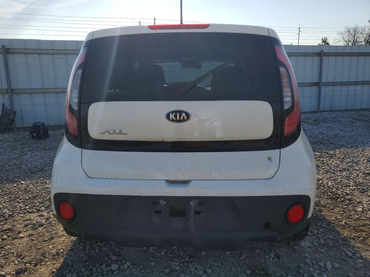2017 Kia Soul Base - Фото 6