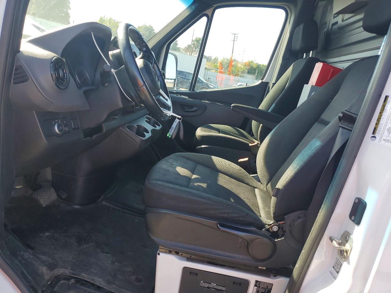 2022 Mercedes-Benz Sprinter 1500 - Фото 7