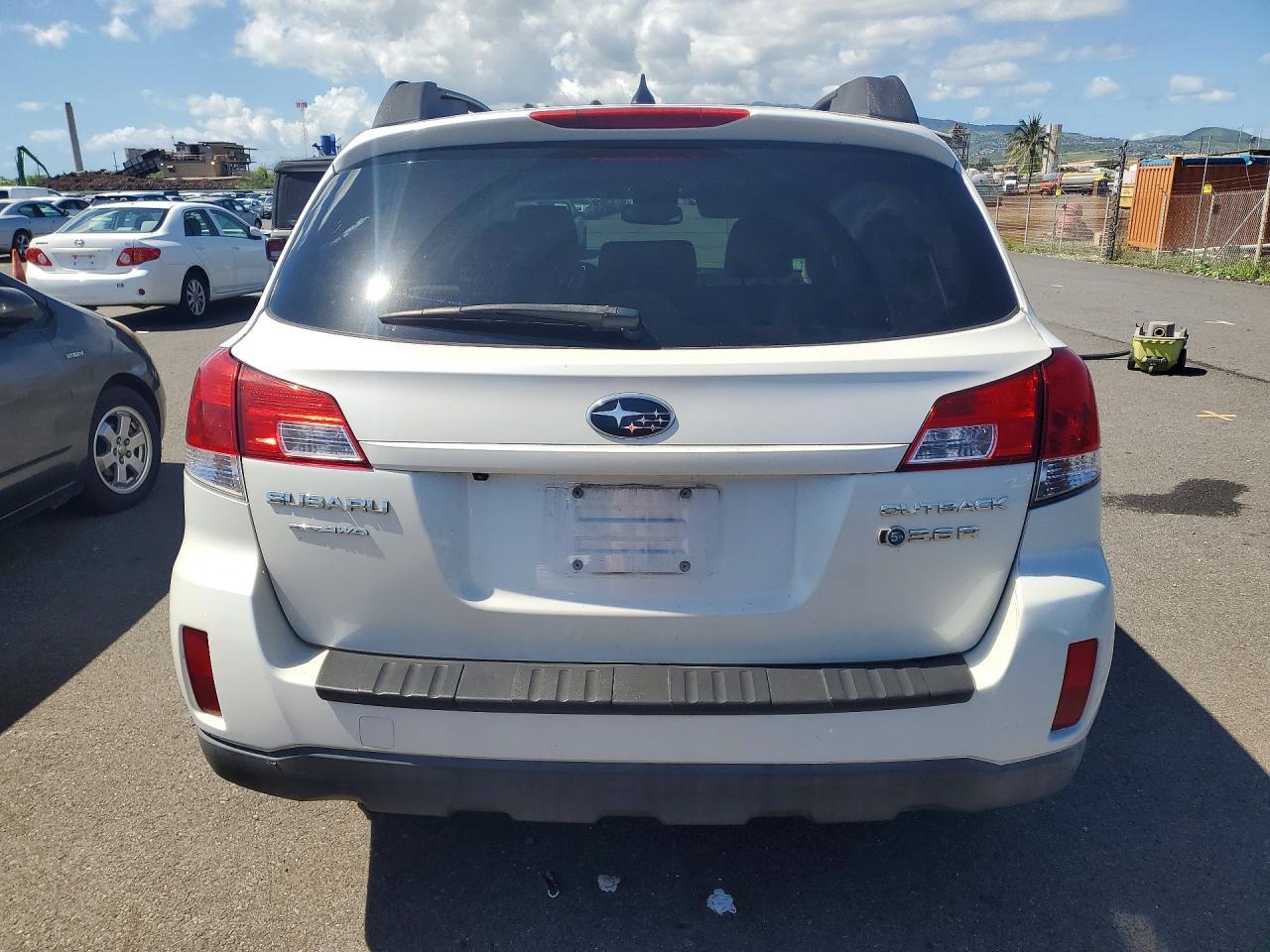 2011 Subaru Outback 3.6R Limited - Фото 6