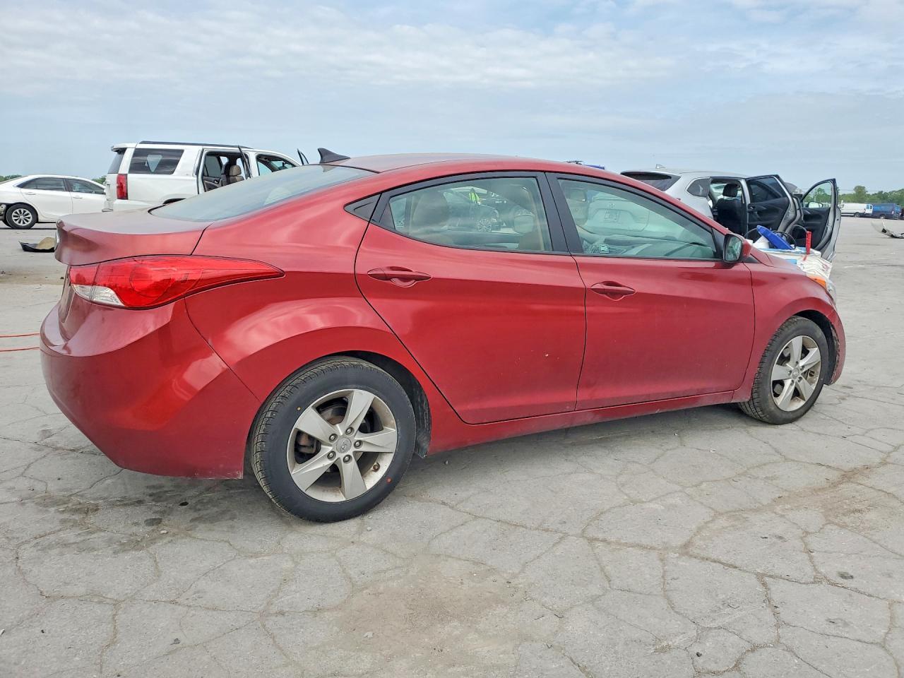 2013 Hyundai Elantra Gls - Image 3
