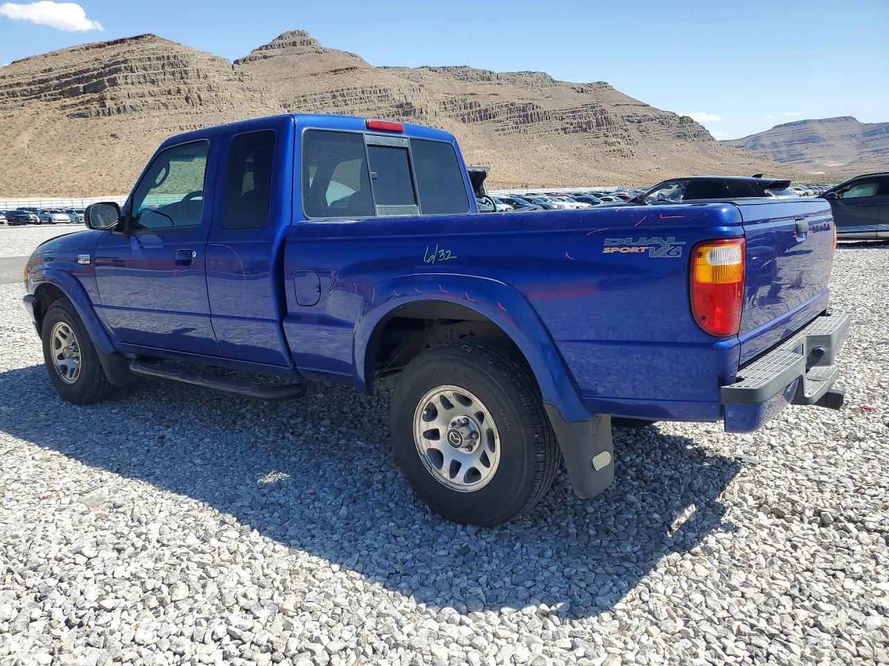 2005 Mazda B3000 Cab Plus - Image 2