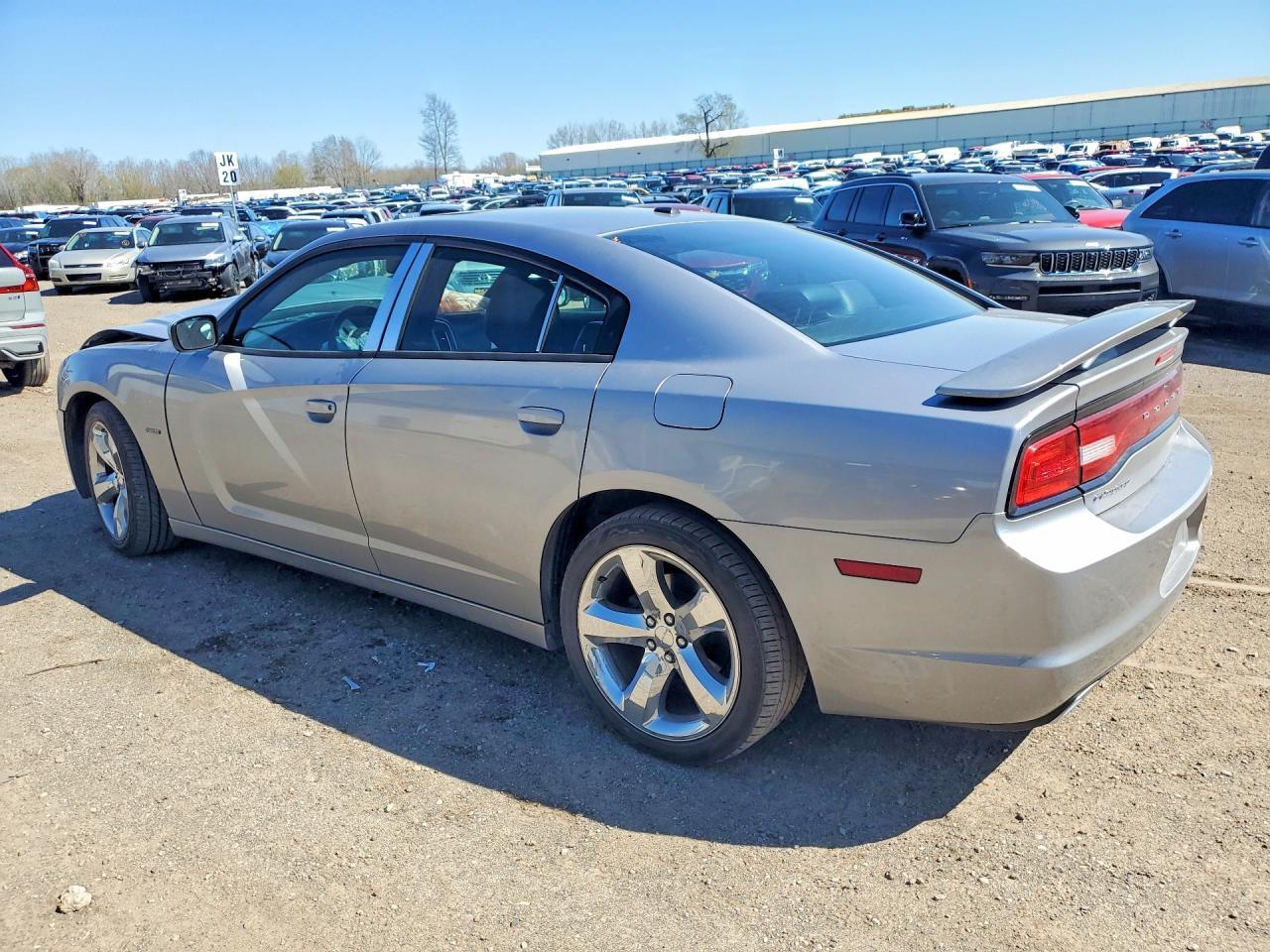 2014 Dodge Charger R - Image 2