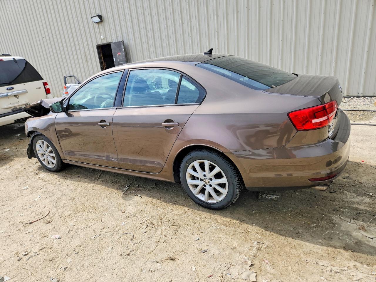 2015 Volkswagen Jetta Se - Image 2
