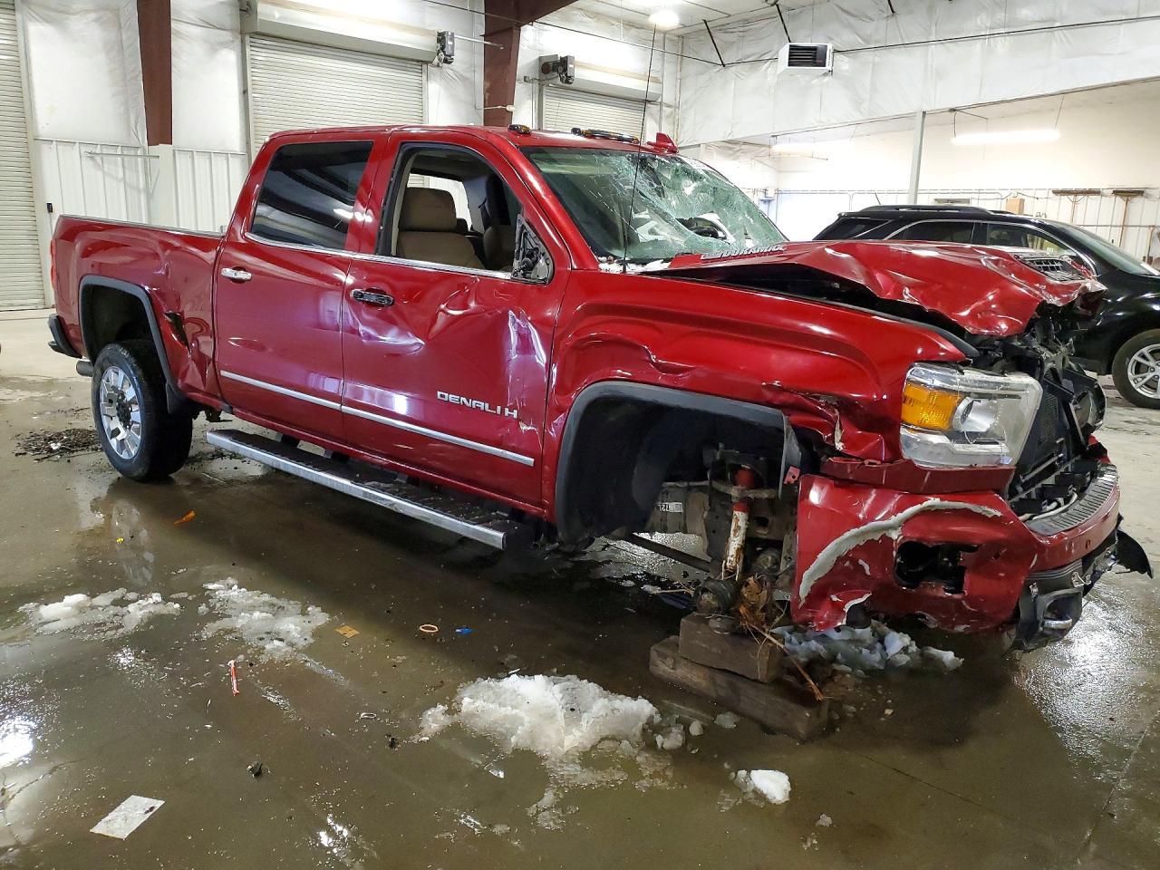 2018 GMC Sierra K2500 Denali - Image 4