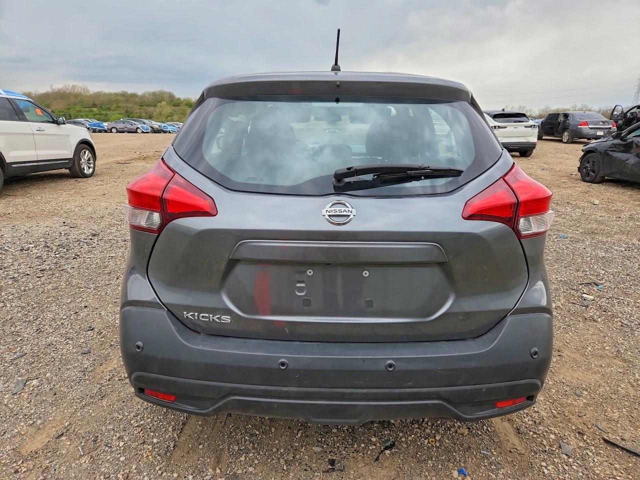 2020 Nissan Kicks S - Фото 6