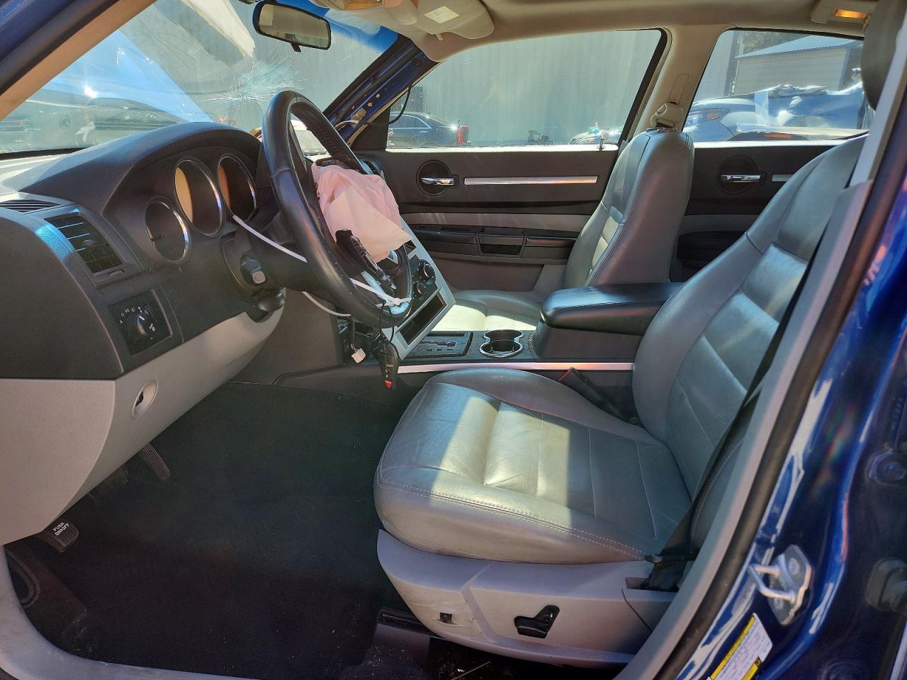 2010 Dodge Charger R - Image 7