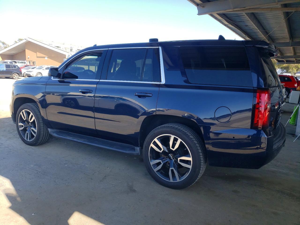 2017 Chevrolet Tahoe Police - Фото 2