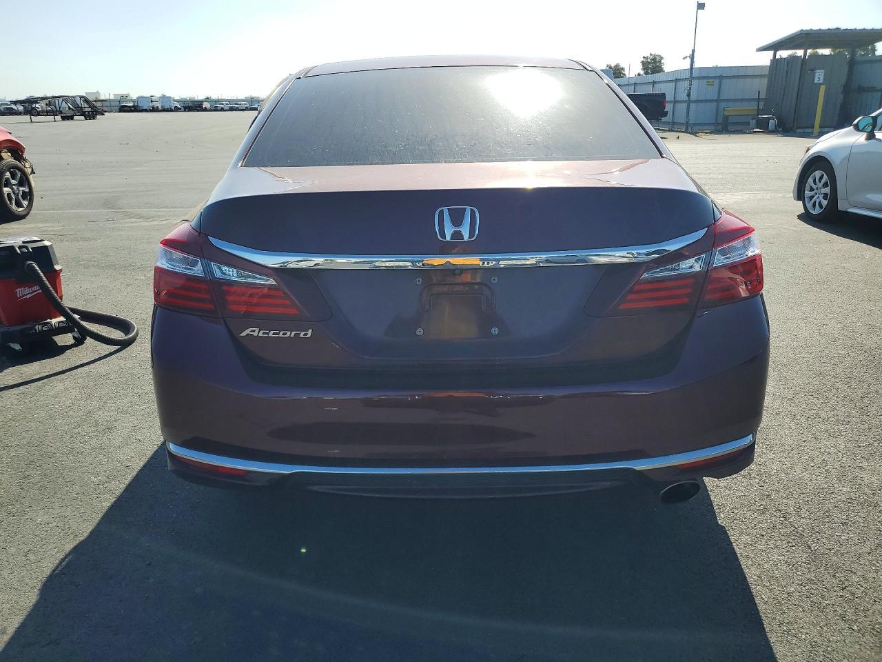 2017 Honda Accord Lx - Фото 6