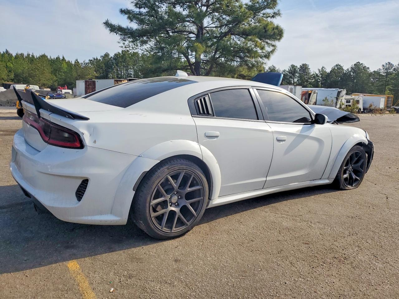 2017 Dodge Charger R - Фото 3
