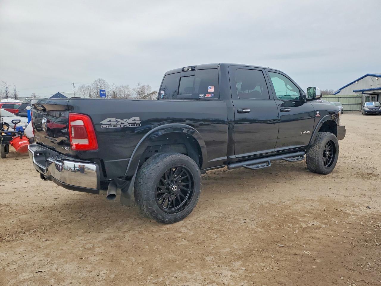 2021 Ram 2500 Laramie - Фото 3