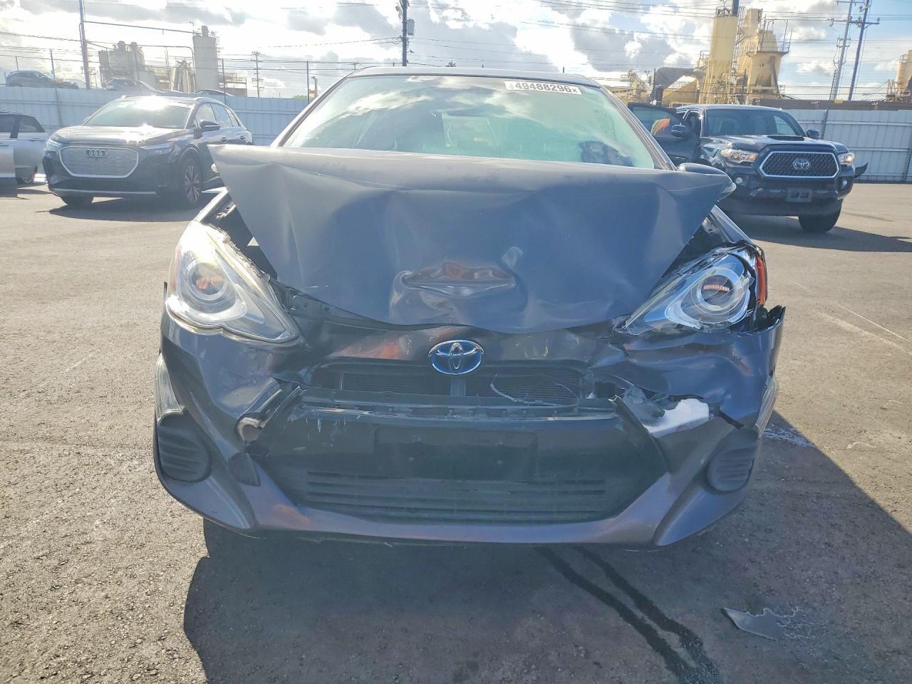 2016 Toyota Prius C Two - Image 5