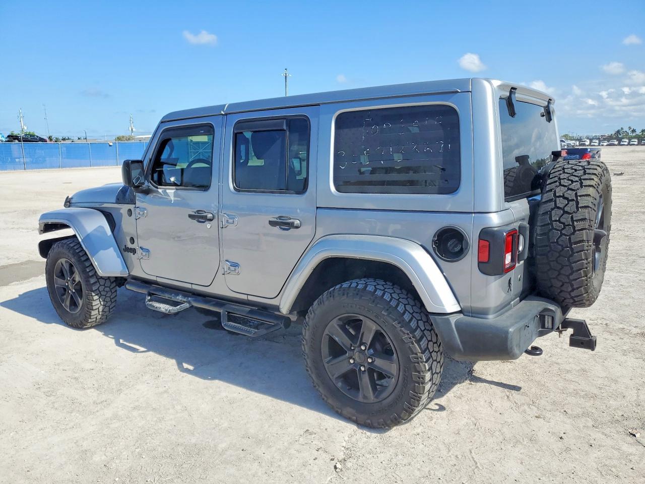 2020 Jeep Wrangler Unlimited Sport - Фото 2