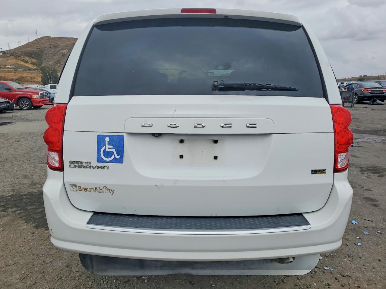 2017 Dodge Grand Caravan Se - Фото 6