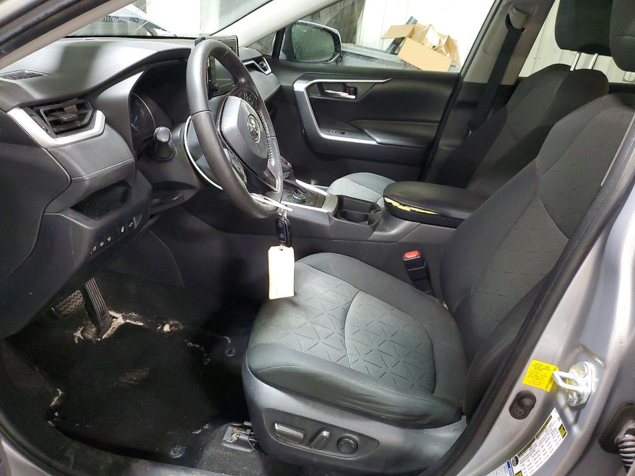 2020 Toyota Rav4 Hybrid Xle - Image 7