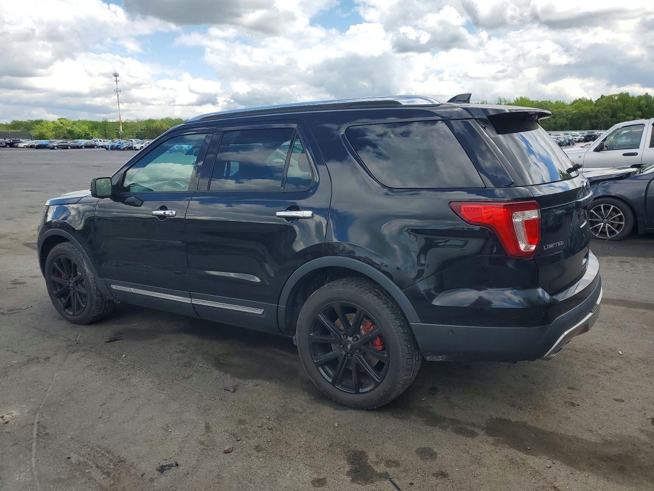 2017 Ford Explorer Limited - Image 2