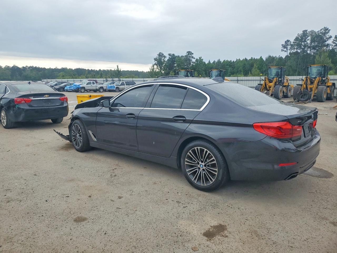 2019 BMW 540 Xi - Image 2