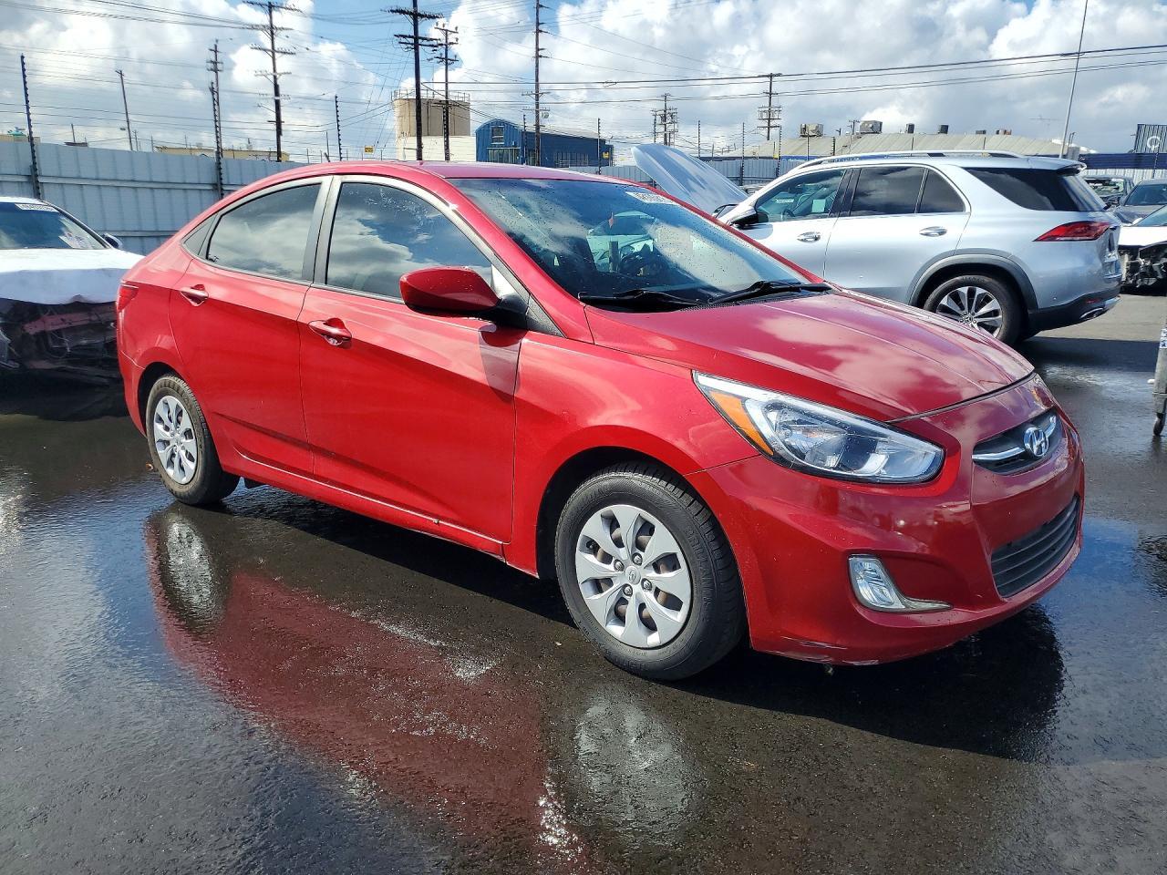 2016 Hyundai Accent Se - Фото 4