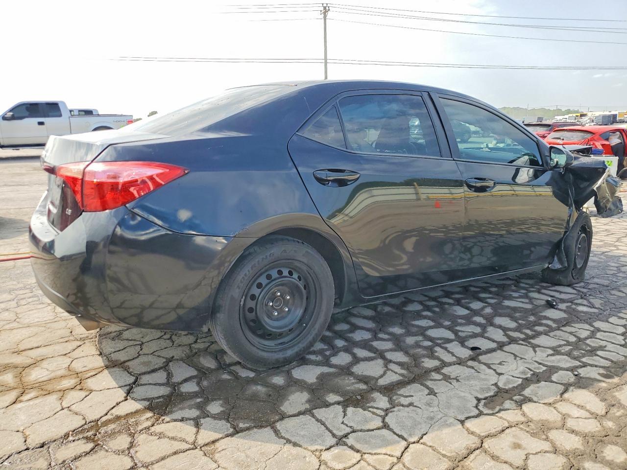 2018 Toyota Corolla Le - Фото 3