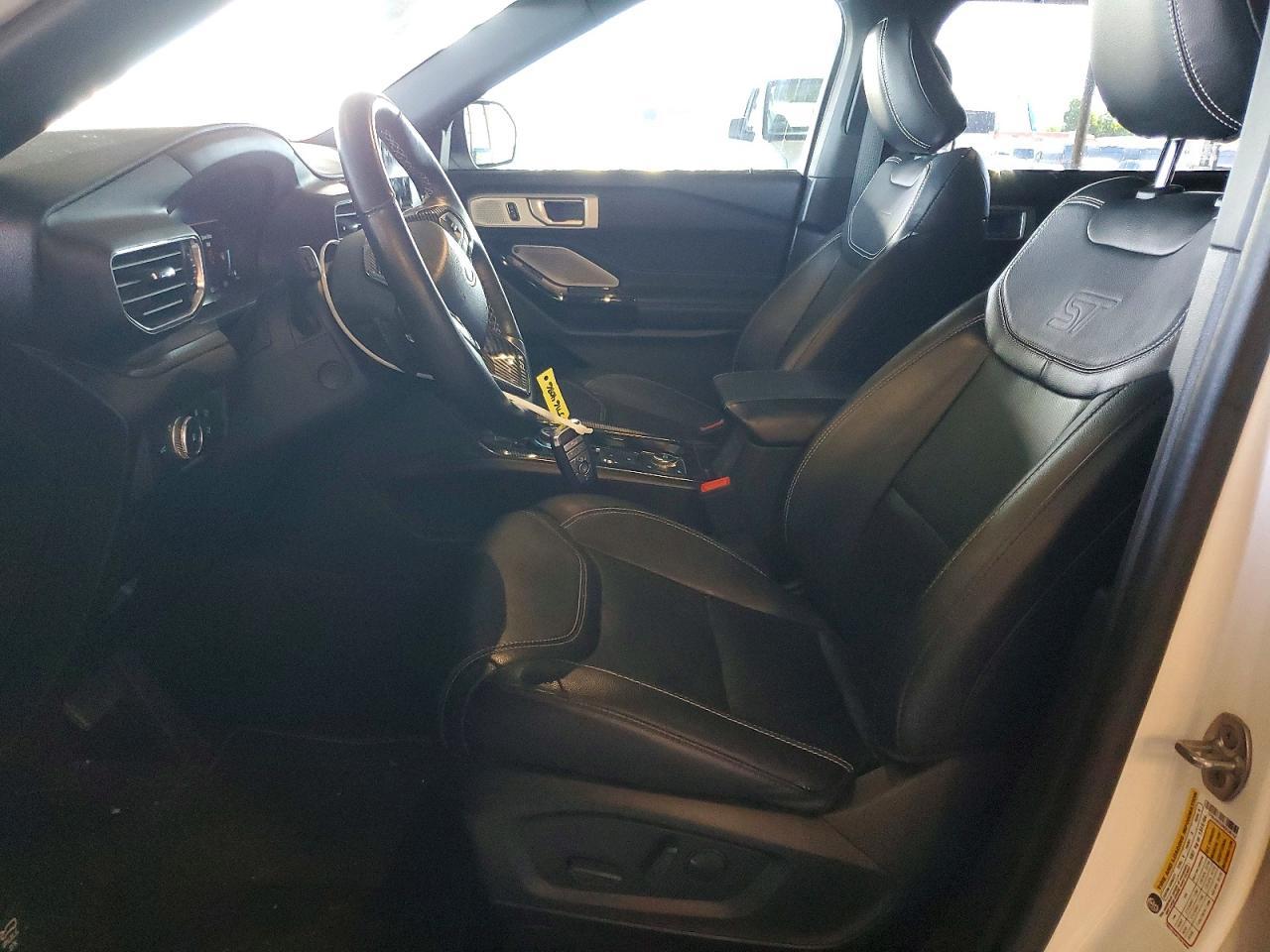 2022 Ford Explorer St - Фото 7