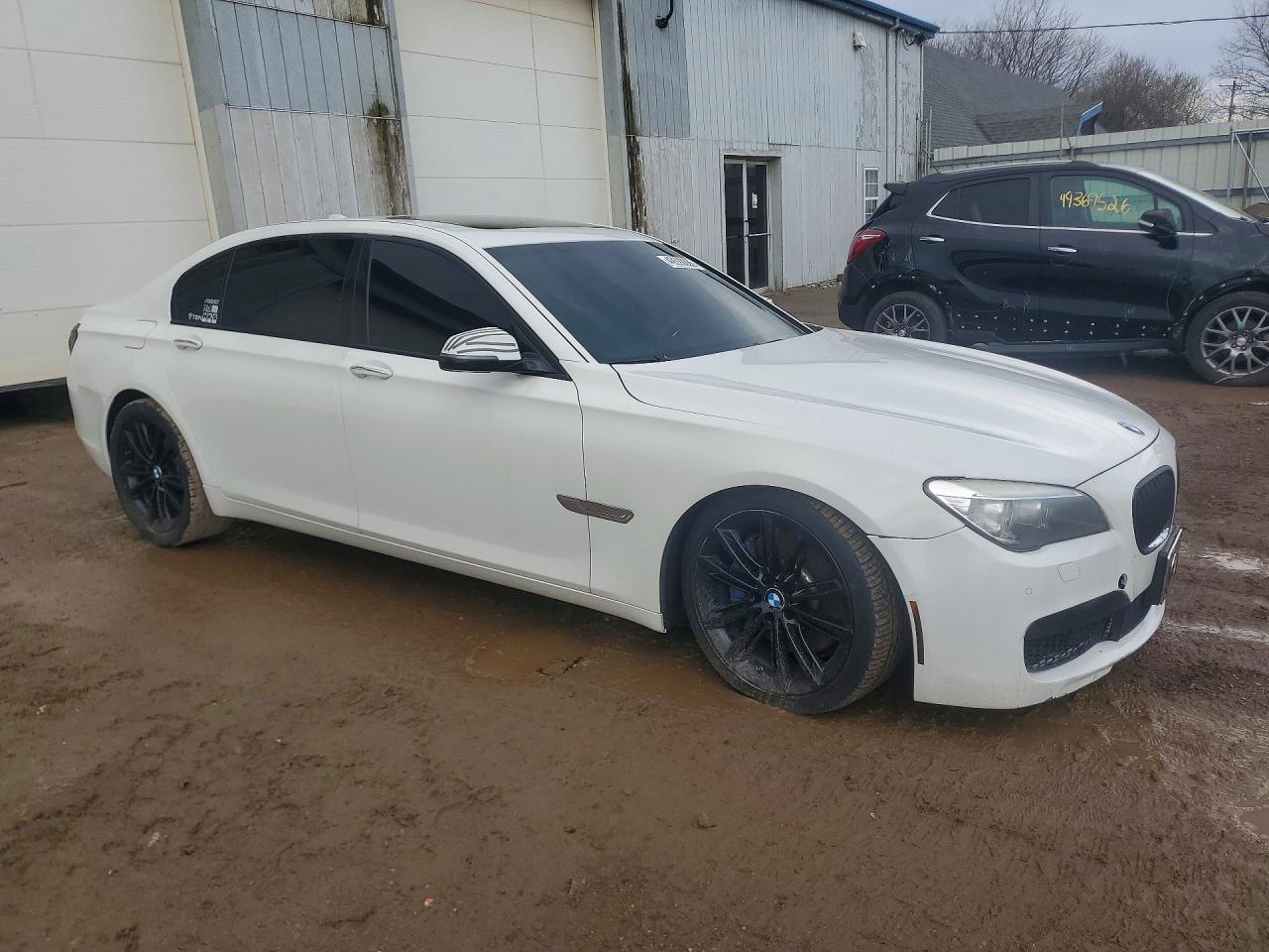 2014 BMW 750 Li - Image 4
