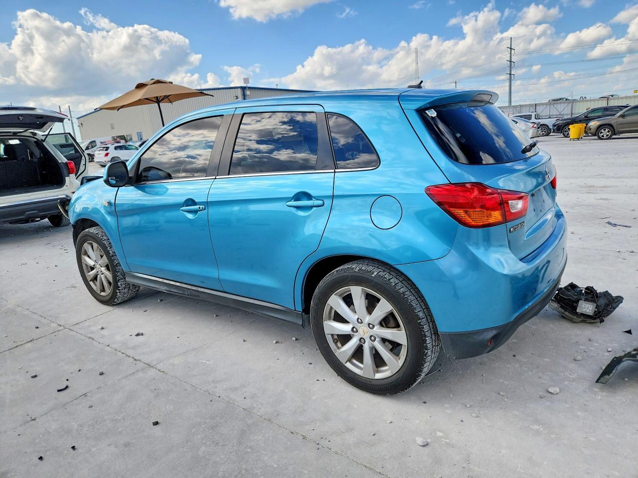2013 Mitsubishi Outlander Sport Se - Фото 2