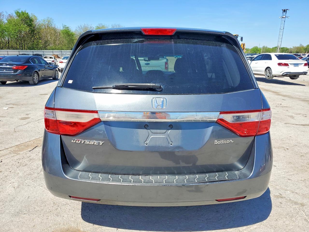 2011 Honda Odyssey Ex - Image 6