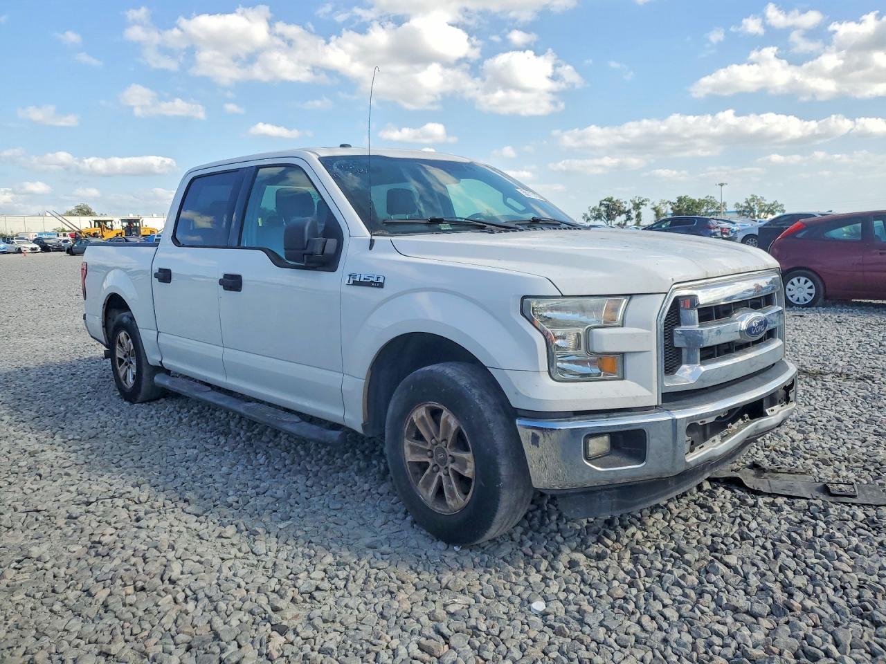 2016 Ford F150 Supercrew - Image 4