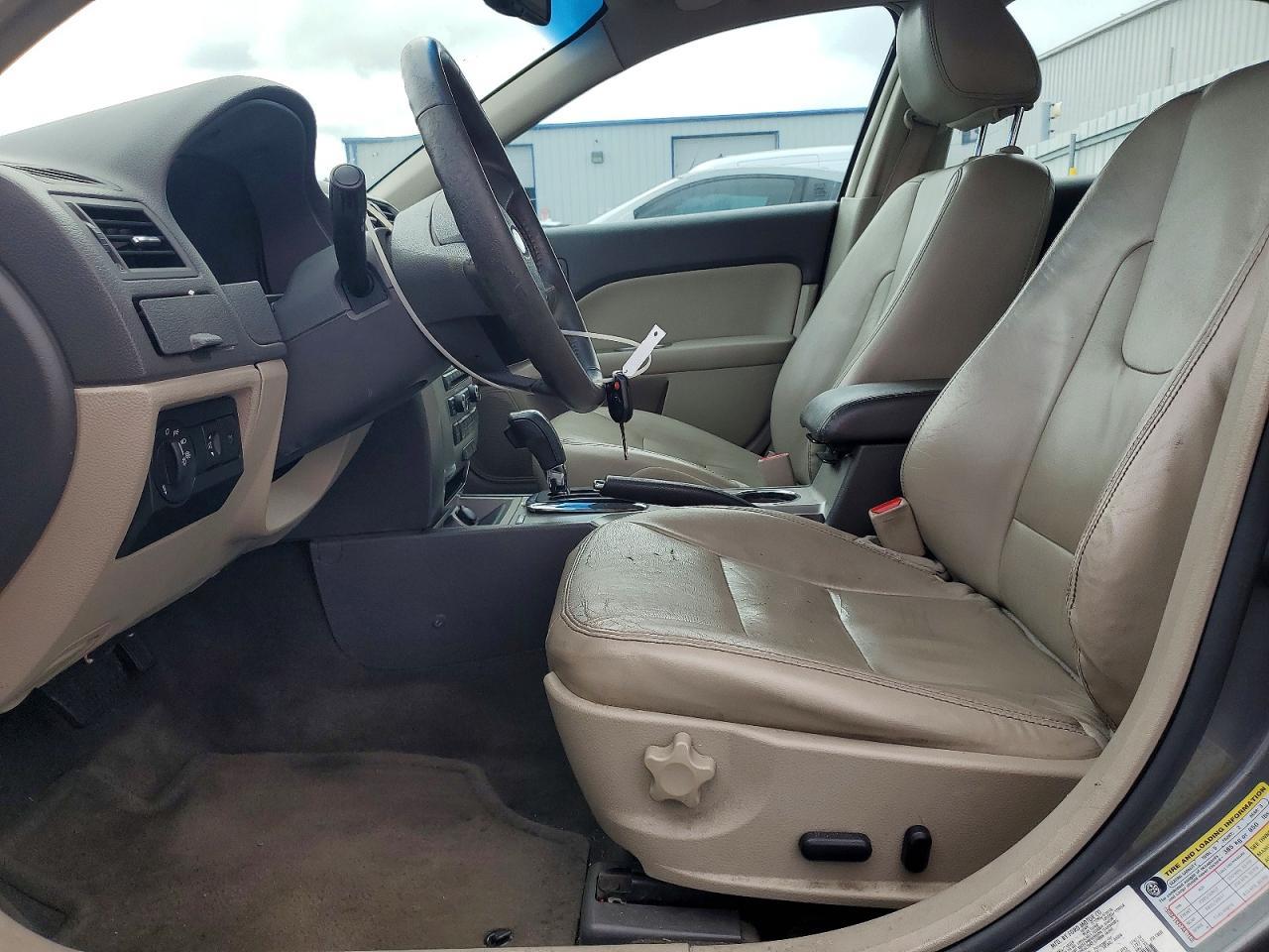 2010 Ford Fusion Hybrid - Image 7