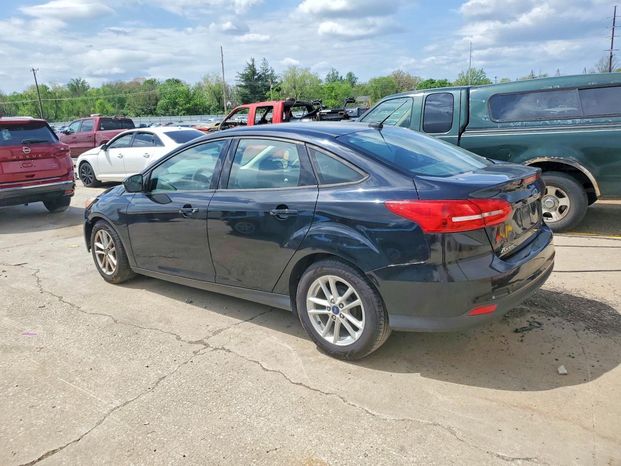 2017 Ford Focus Se - Image 2
